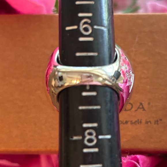 Silpada Sterling Silver Roman Coin Statement Ring R1901 BNIB Size 7 - Picture 2 of 14